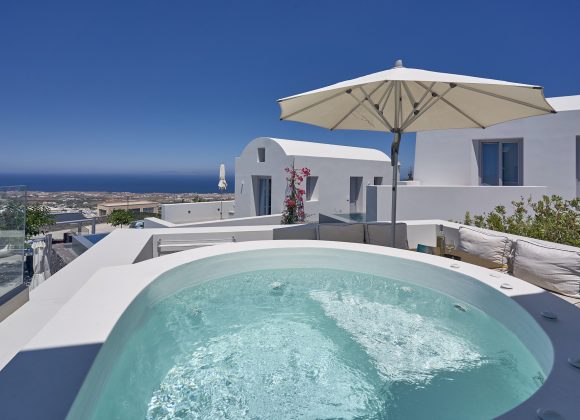 Superior Suite with Outdoor hot tub