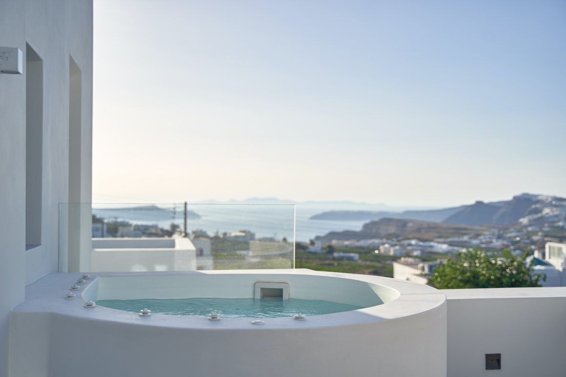 Superior Suite with Outdoor hot tub