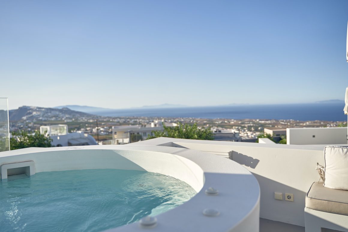 Superior Suite with Outdoor hot tub